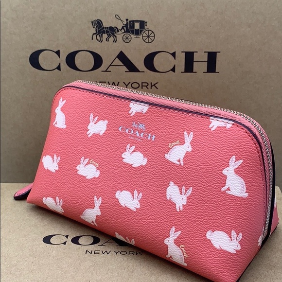 COACH COSMETIC CASE 17 WITH BUNNY SCRIPT PRINT - Picture 5 of 16